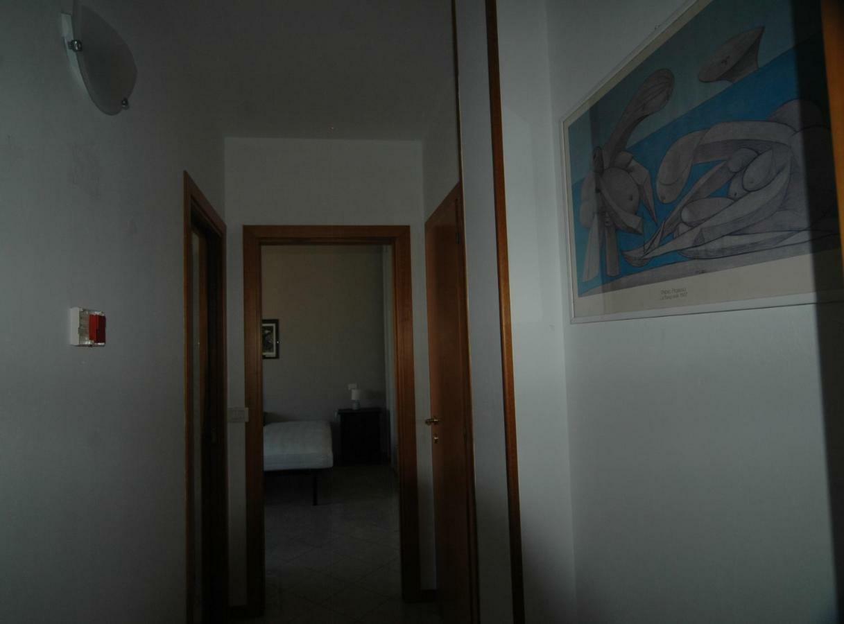 Casa Rosa Apartment Rimini Exterior photo